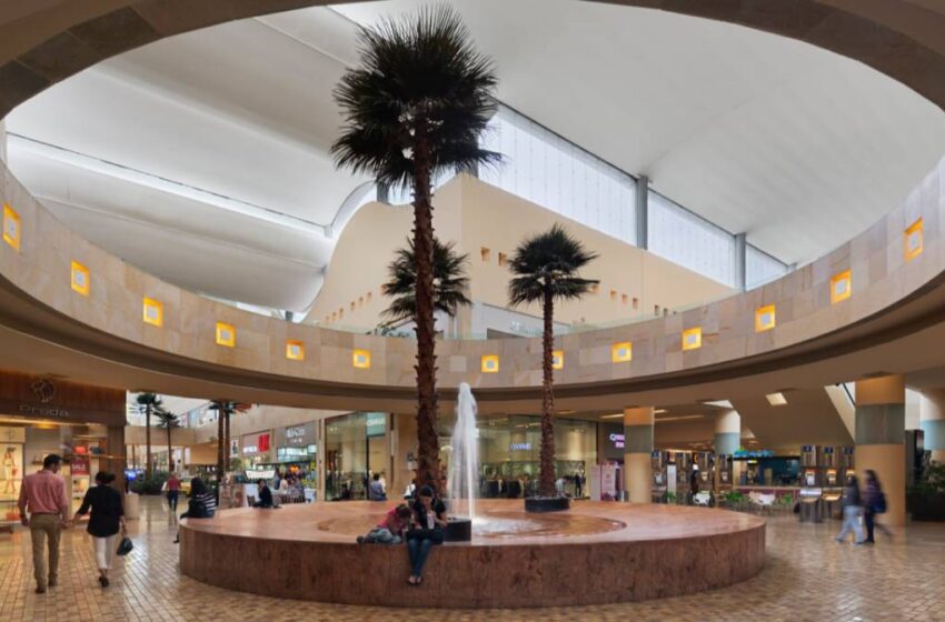  Indignación en Centro Comercial Angelópolis: guardias de tercera edad sin derecho a baño en Puebla