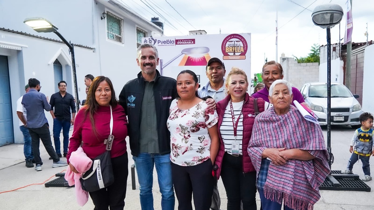 Entrega Gobierno de Pepe Chedraui 540 luminarias LED en Totimehuacán y Barrio San Juan