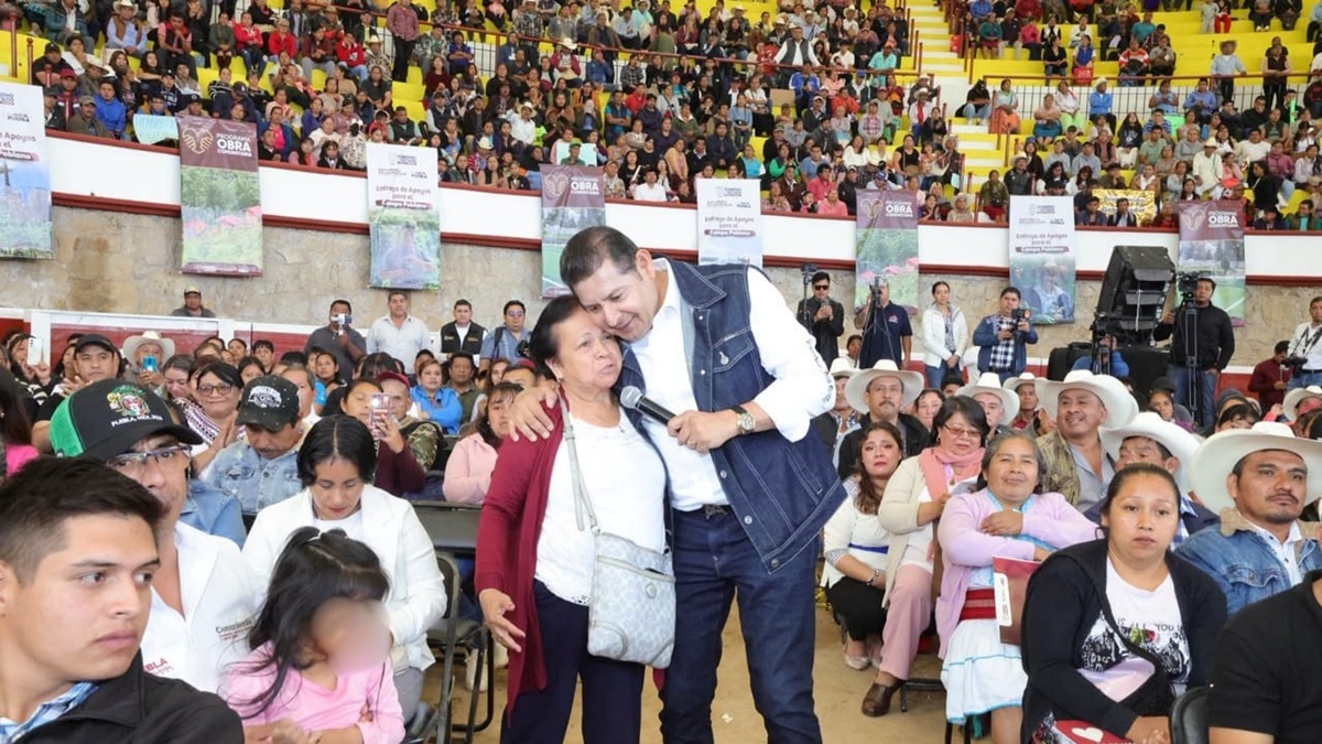 Gobierno estatal transforma en grande el campo de la sierra norte