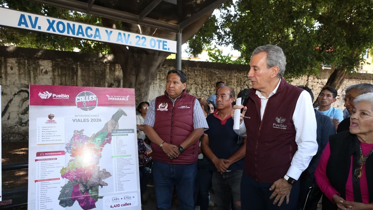 Inaugura Pepe Chedraui rehabilitación del bulevar Xonaca con el Tren Capitalino de Pavimentación