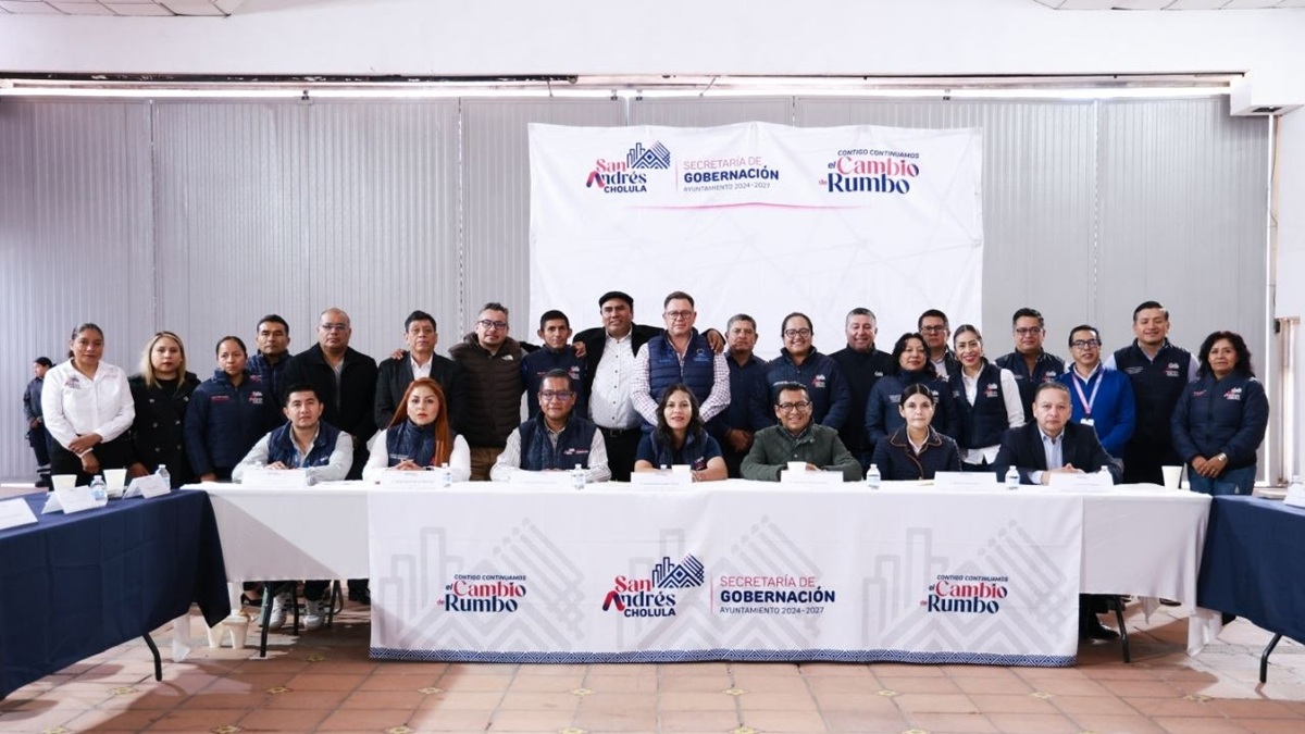 Lupita Cuautle acuerda acciones inmediatas para mejorar los servicios en juntas auxiliares, inspectorías y delegación