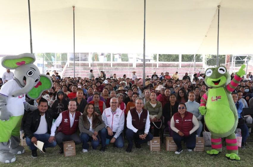  Pepe Chedraui entrega más de 4 mil despensas a familias de San Baltazar Tetela
