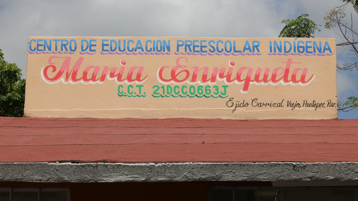 Recuperan gobierno federal y estatal escuelas afectadas por lluvias en Pantepec