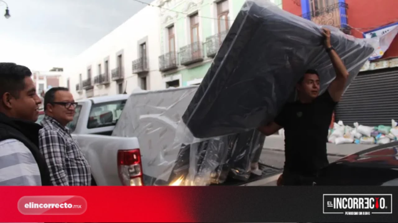 Comerciantes afectados por inundación en Puebla reciben colchones y electrodomésticos