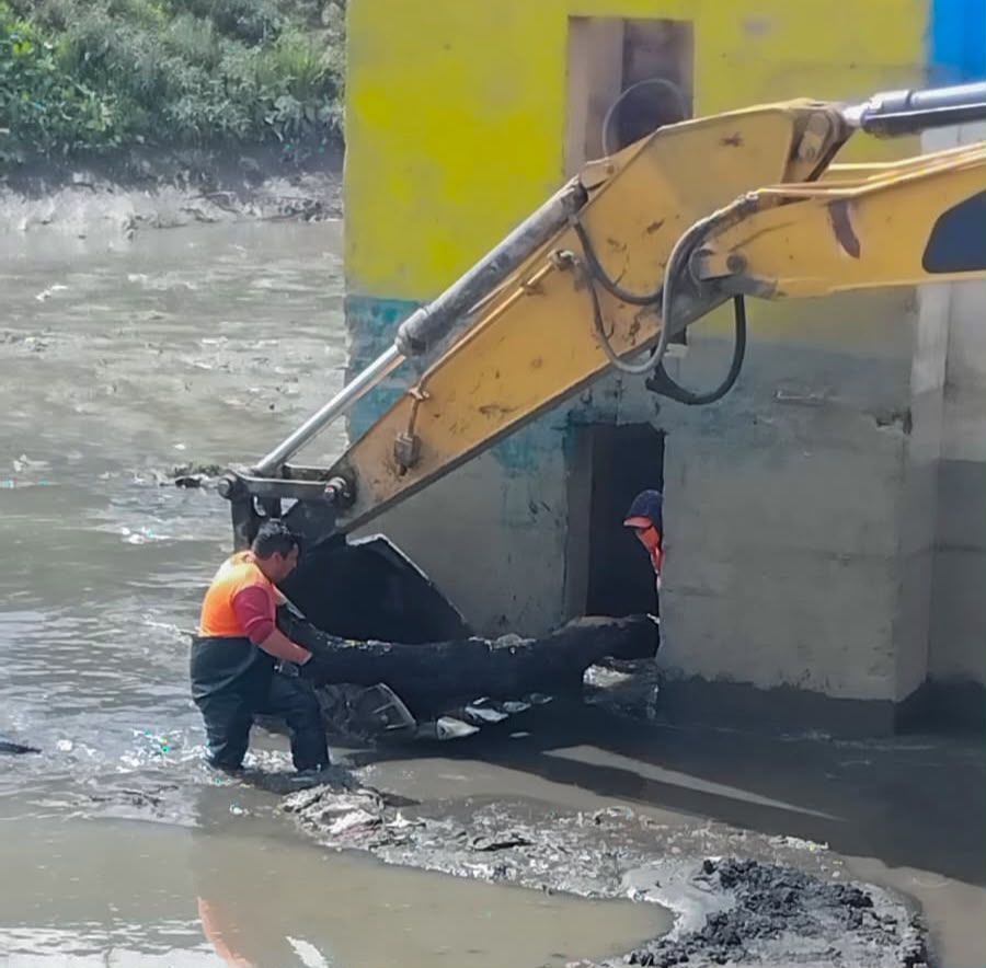 Comuna labores preventivas en Puente Negro ante pronóstico de lluvias