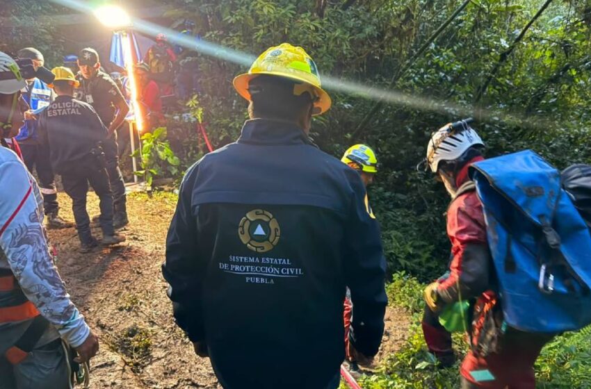  Hallan dos cuerpos más en las Grutas de Chichicazapa; continúa la búsqueda de una tercera persona en Cuetzalan