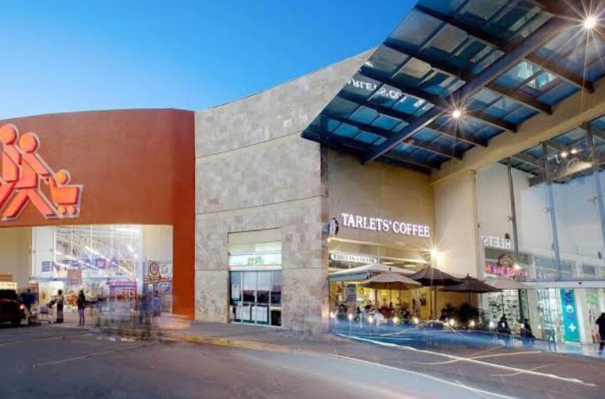  Montachoques en Chedraui Puebla: mujer denuncia robo de cartera en Cruz del Sur