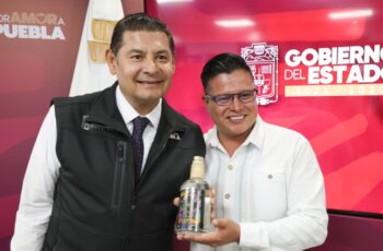 Agave poblano consolida liderazgo agroindustrial de Puebla en mercados mundiales