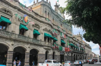 Ayuntamiento de Puebla actualiza reglas para otorgar concesiones municipales