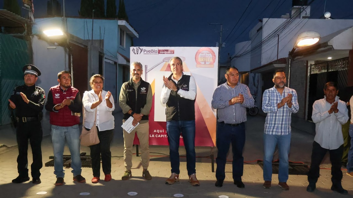 Con Puebla Brilla, Pepe Chedraui moderniza al 100 por ciento alumbrado en Jardines de San José