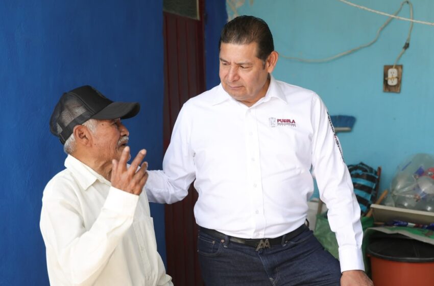  Con pipas del bienestar, gobierno estatal garantiza derecho al agua en colonias
