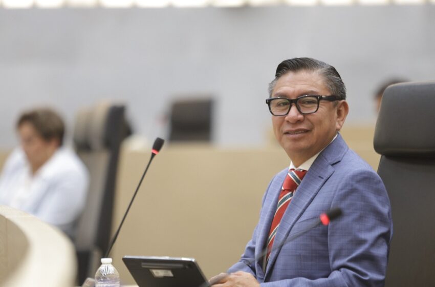  Diputado José Luis Figueroa propone permiso laboral con goce de sueldo para que madres y padres acompañen la educación de sus hijas e hijos