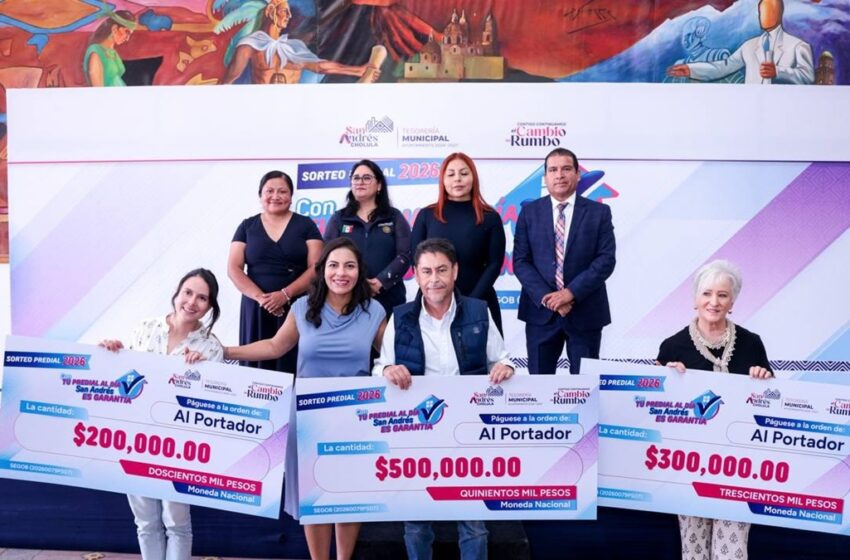  Entrega Lupita Cuautle premios del Sorteo Predial 2026
