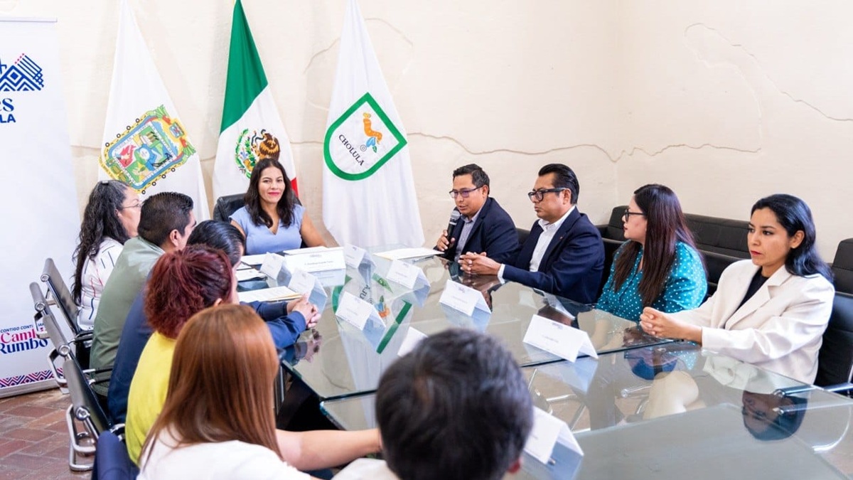 Fortalece Lupita Cuautle condiciones laborales de trabajadores sindicalizados