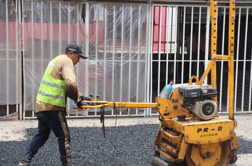  Gobierno de Pepe Chedraui mejorar la infraestructura vial en colonia Villa Verde