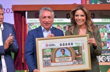 Leyendas del Futbol mexicano integran serie de billetes conmemorativos presentados por Lotería Nacional