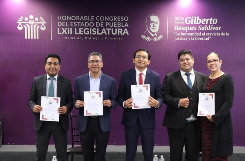  Participa diputado Marcos Castro en conferencia sobre los retos del derecho mexicano