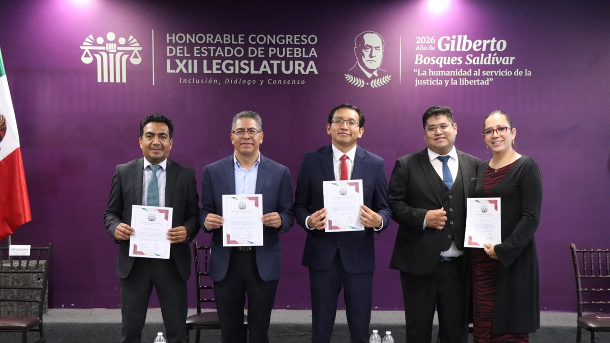 Participa diputado Marcos Castro en conferencia sobre los retos del derecho mexicano