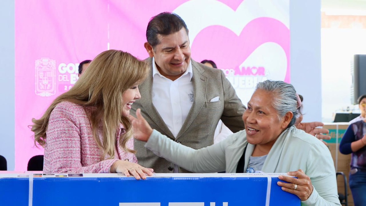 Personas adultas mayores son pilares en las familias: Armenta Mier