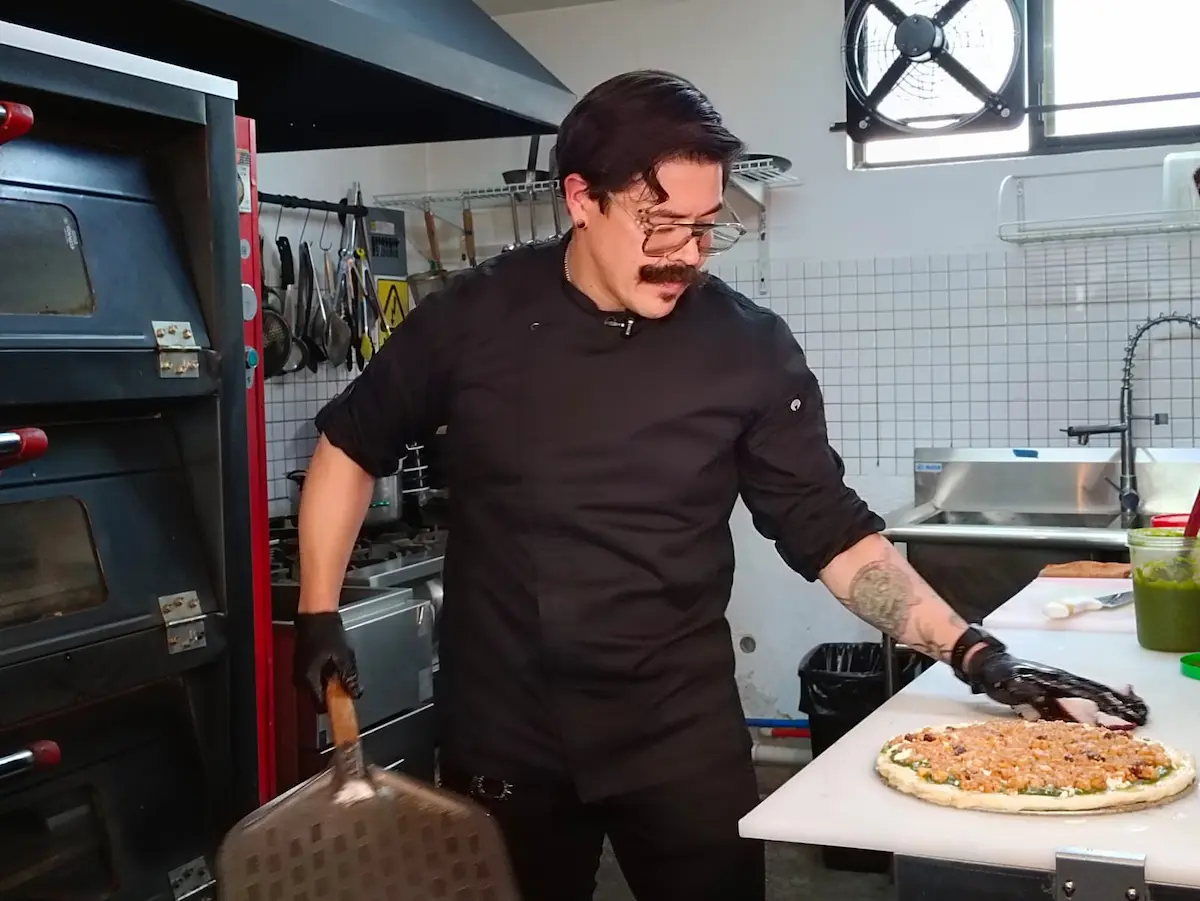 Pizza de chile en nogada