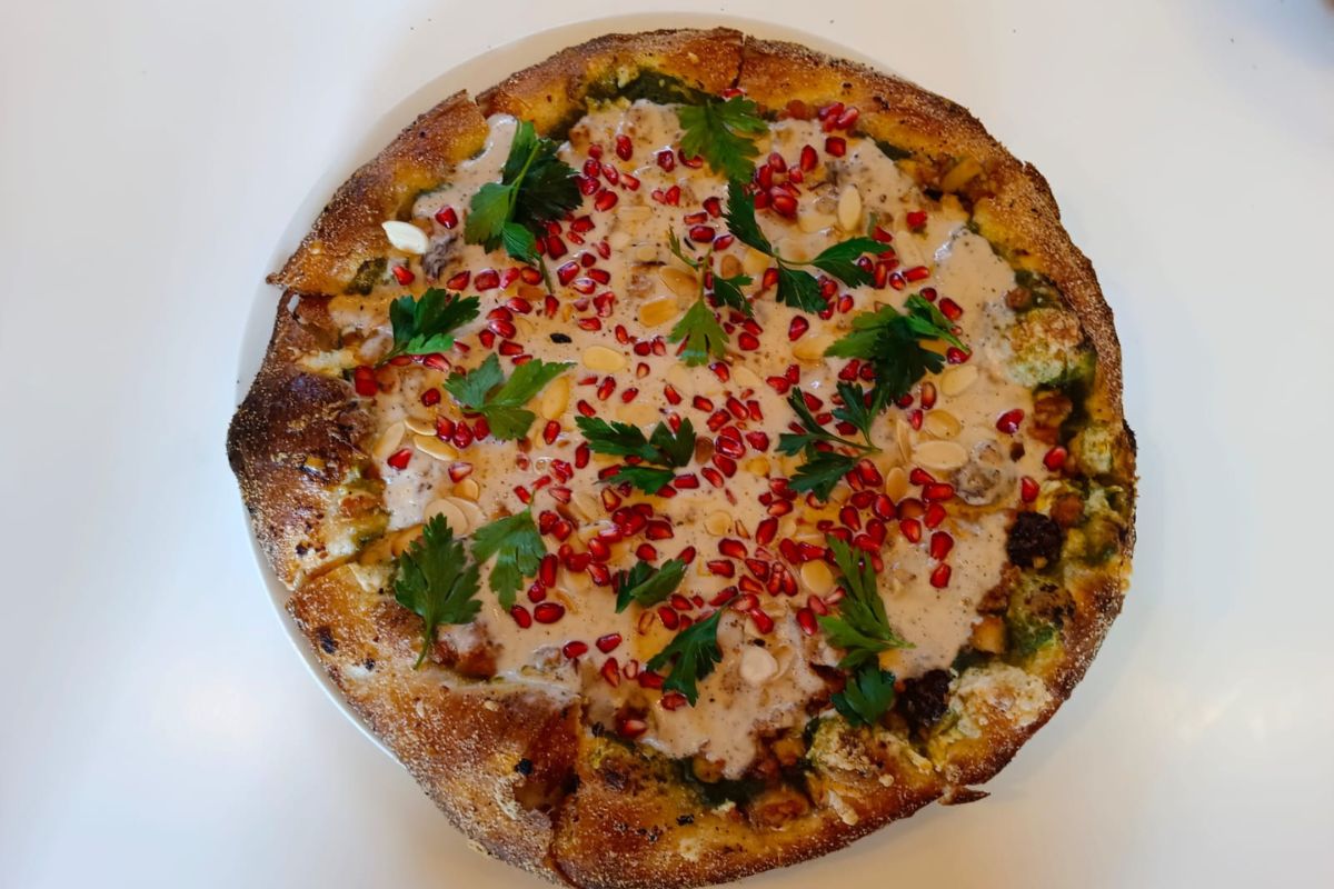 Pizza de chile en nogada