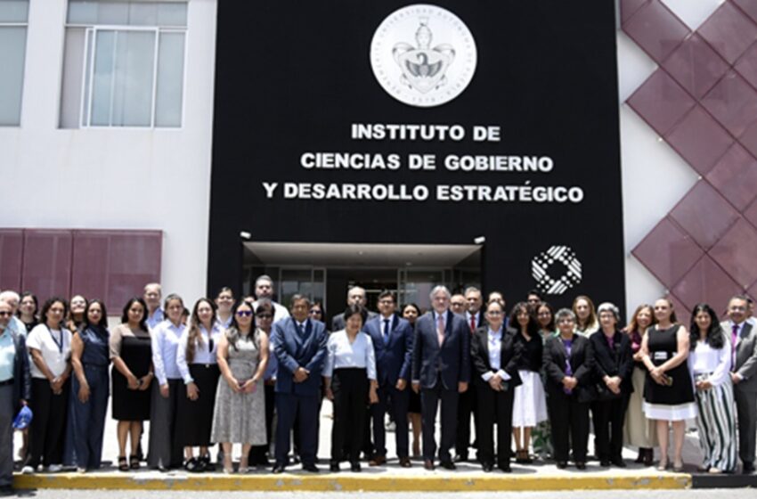  Preside Rectora Lilia Cedillo Tercer Informe de Labores en el ICGDE