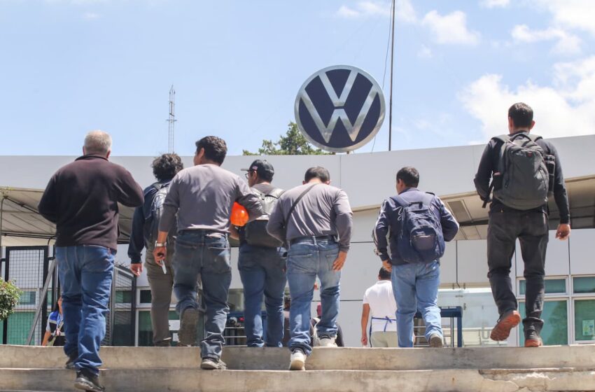  Prorrogan huelga en Volkswagen Puebla; sindicato y empresa extienden negociación hasta el 23 de agosto