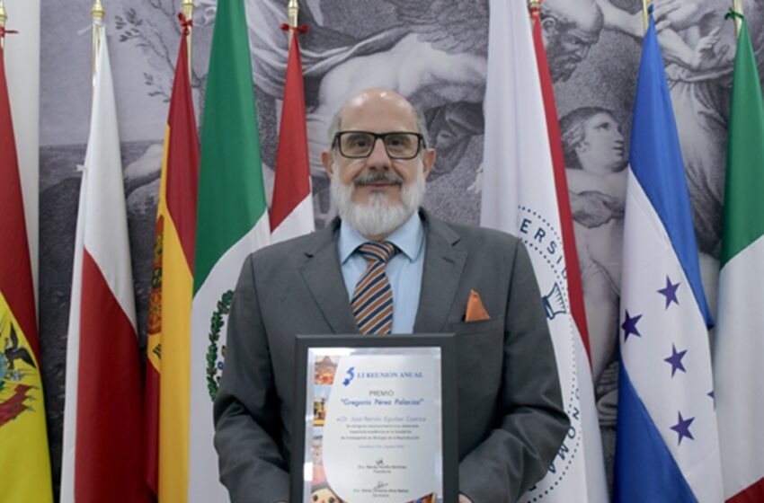  Recibe investigador BUAP premio “Gregorio Pérez Palacios”