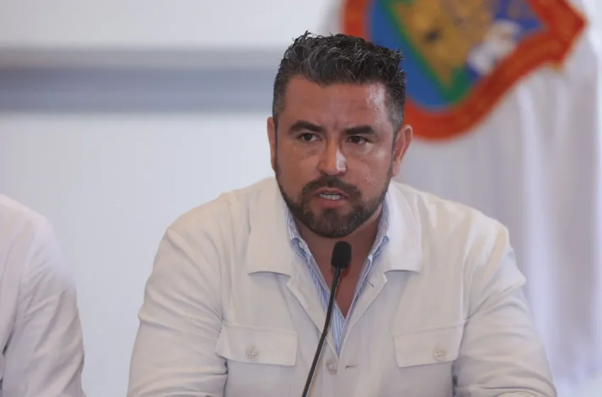  Renuncia Norman Campos a la Subsecretaría de Movilidad Municipal nombran a José Antonio Ontiveros