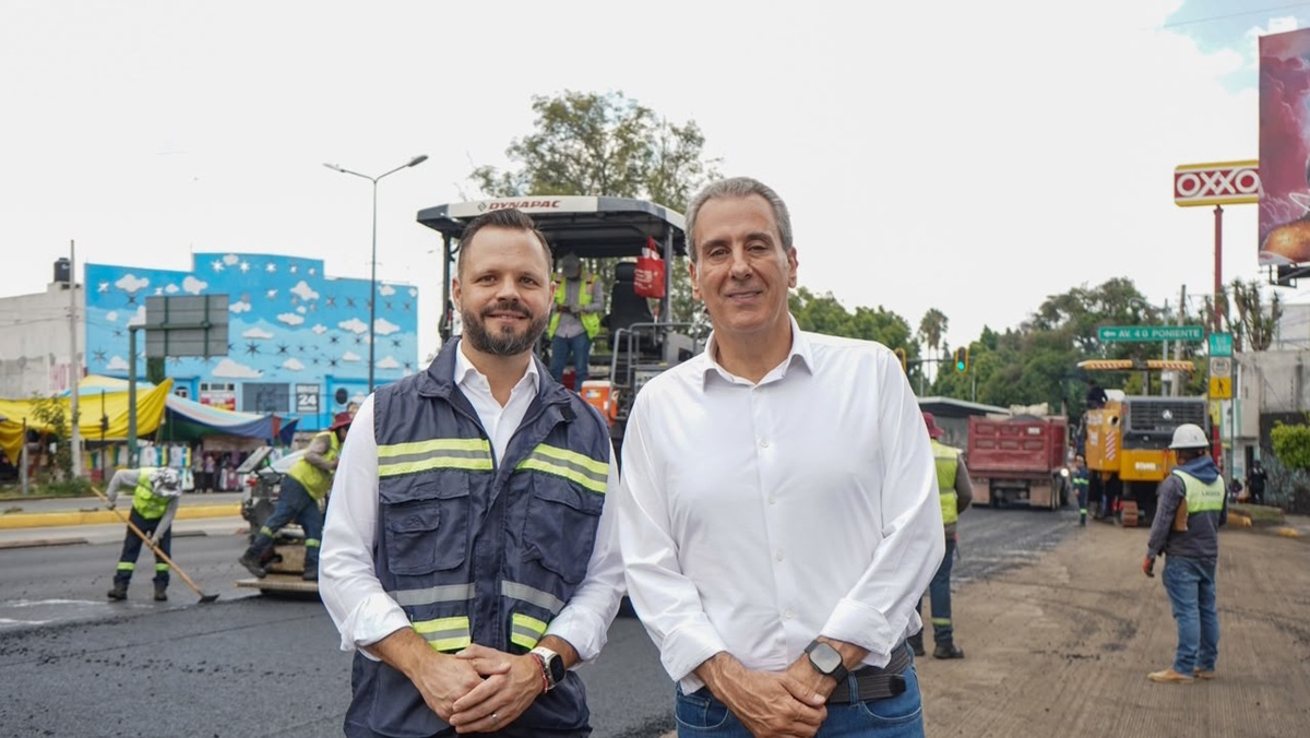 Supervisa Pepe Chedraui trabajos del Tren Capitalino de Pavimentación en bulevar Héroes del 5 de Mayo