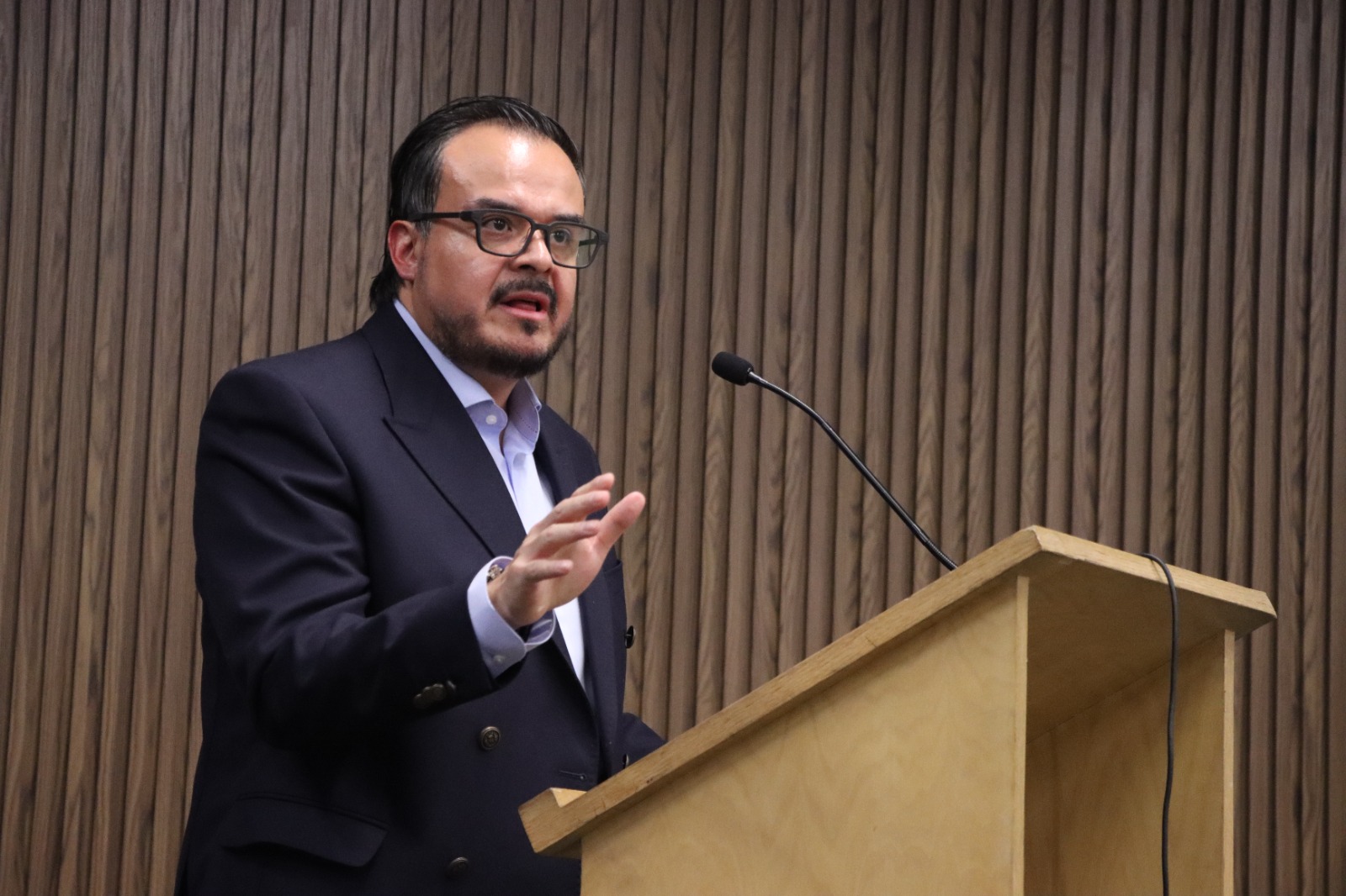Dialogan en el Congreso de Puebla sobre la implementación de la inteligencia artificial en los procesos legislativos 