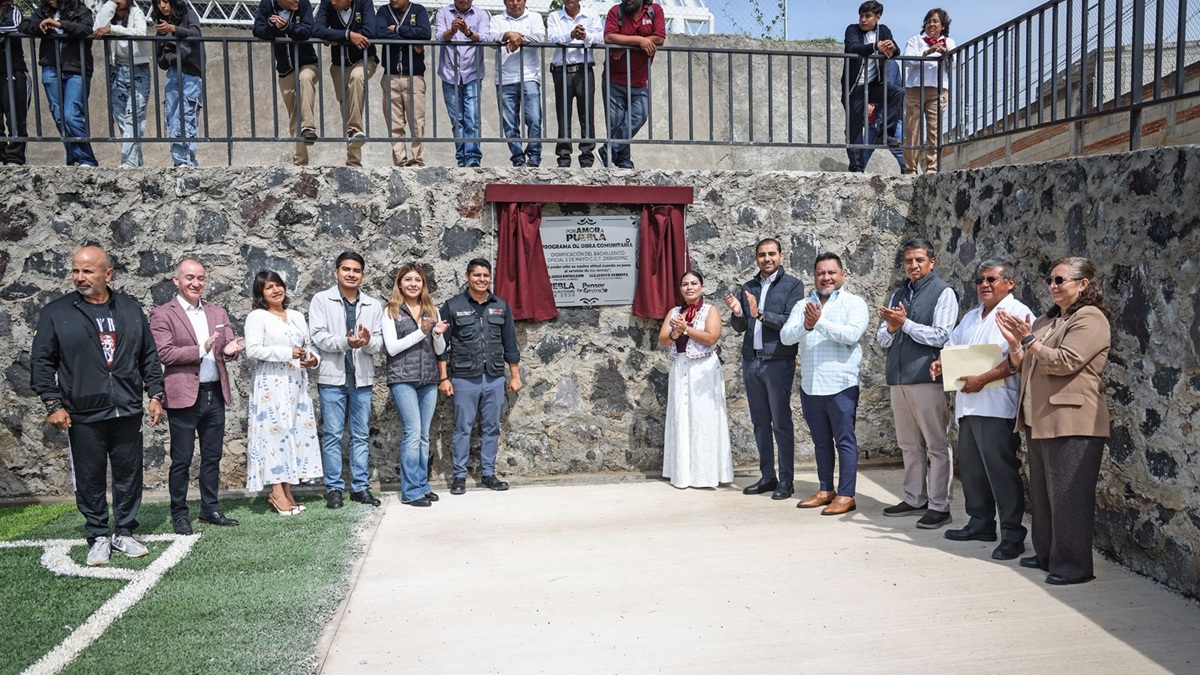 Fortalece Omar Muñoz infraestructura educativa en San Lorenzo Almecatla