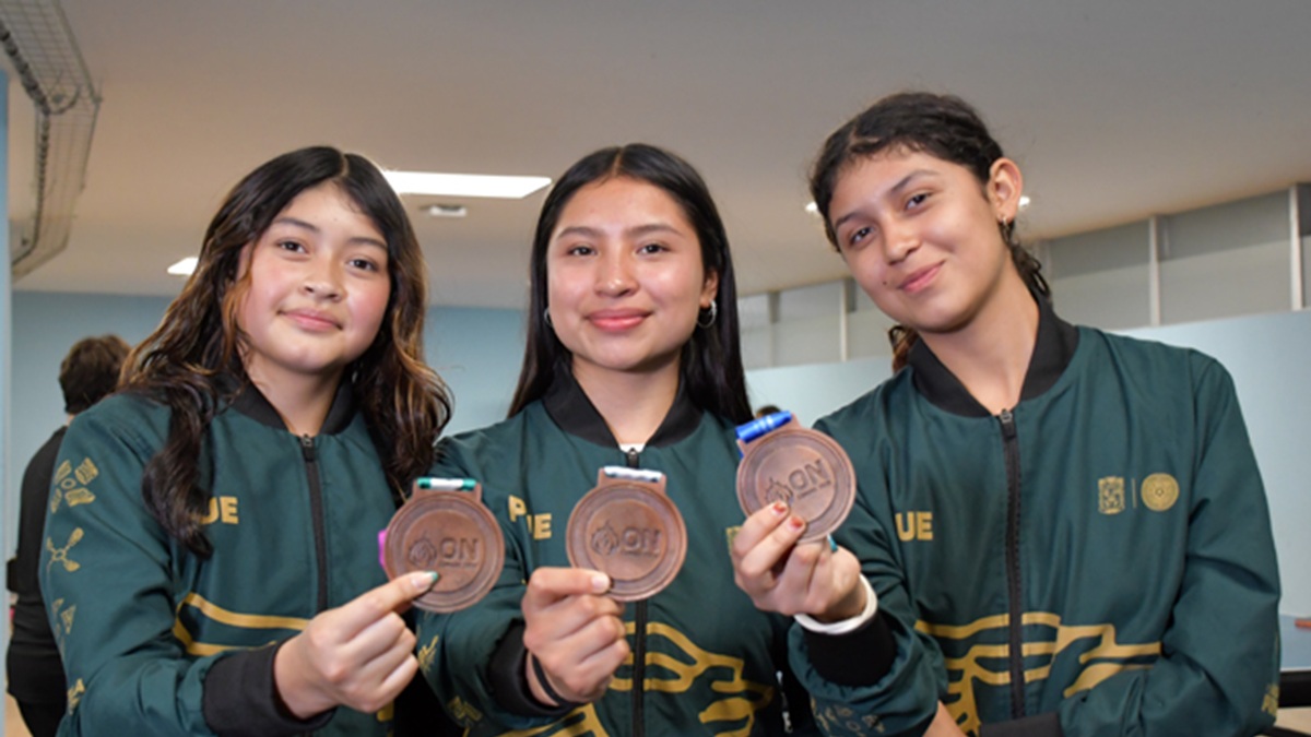Ganan alumnas BUAP medalla de bronce en tenis de mesa