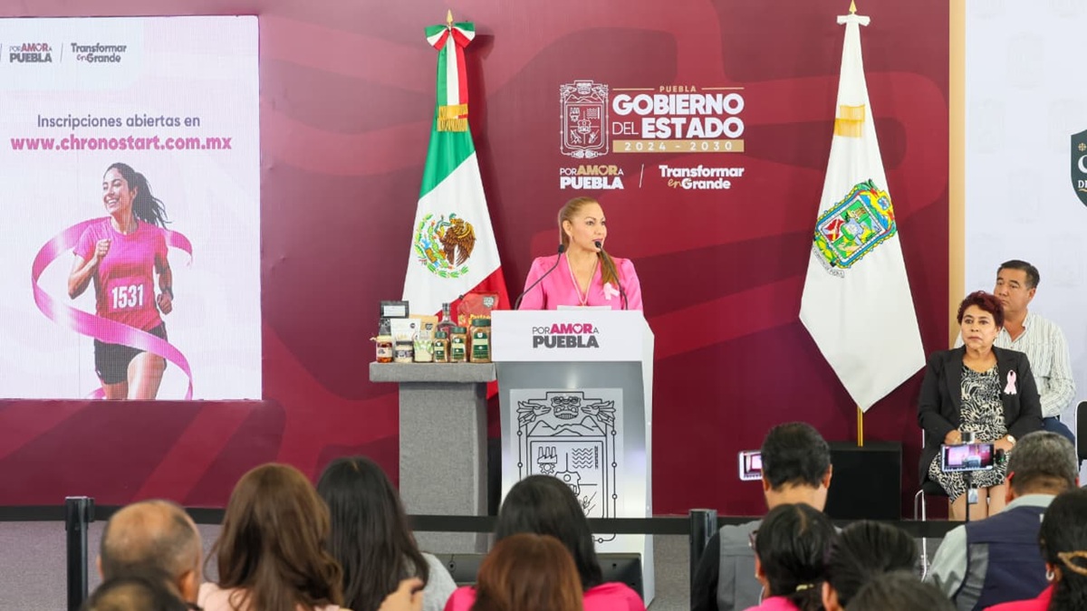 Gobierno estatal suma esfuerzos por la salud de las mujeres con latido rosa
