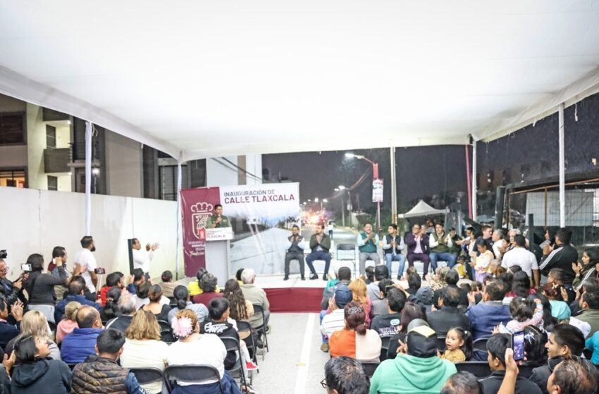  Omar Muñoz entrega reconstrucción de la calle Tlaxcala