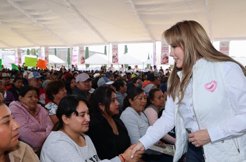  Preside Ceci Arellano jornada por amor a las familias en San Francisco Totimehuacán