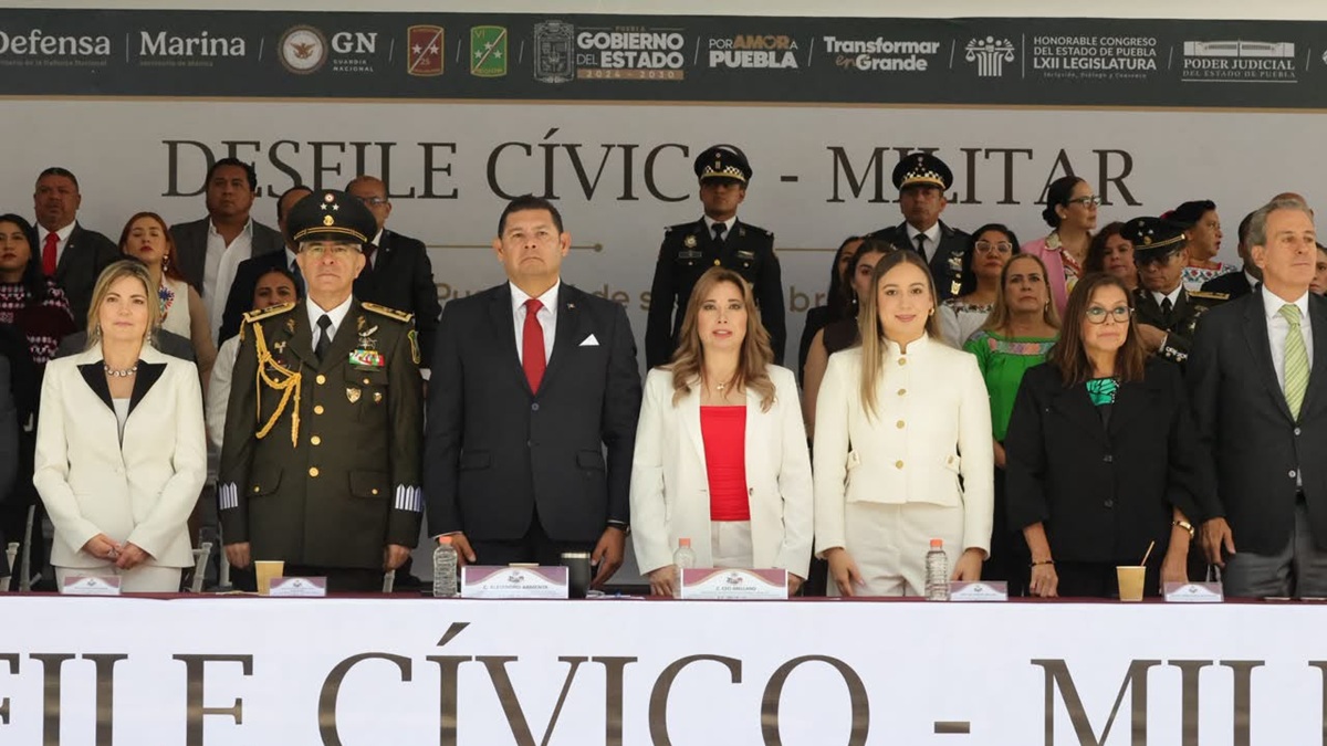 Puebla celebra con orgullo nacional el 216 aniversario de la independencia de México