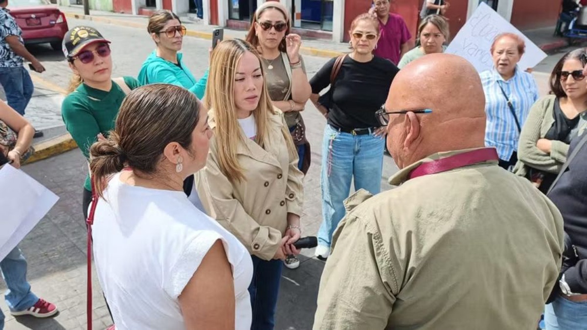 SOSAPACH dialoga con vecinos de Argos y liberan vialidades tras protesta por agua