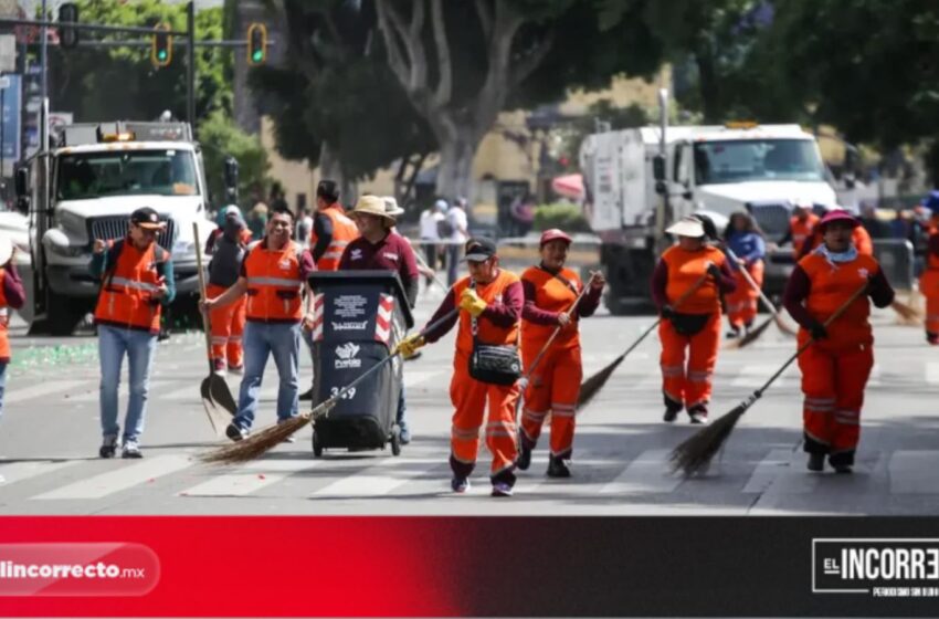  Personal de Limpia mantiene en orden Puebla tras celebraciones patrias