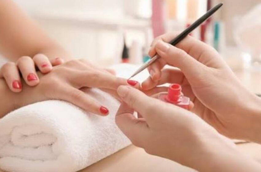 Asalto en salón de belleza de Puebla termina en agresión sexual; delincuente desconectó cámaras