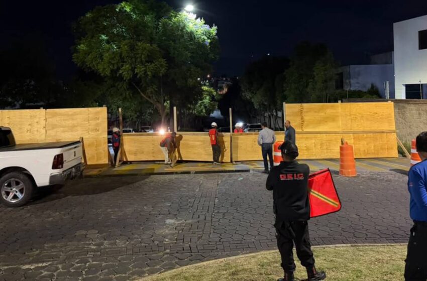  Muro divide a Lomas de Angelópolis: vecinos de Toscana II denuncian cobro de 190 mil pesos por derecho de paso