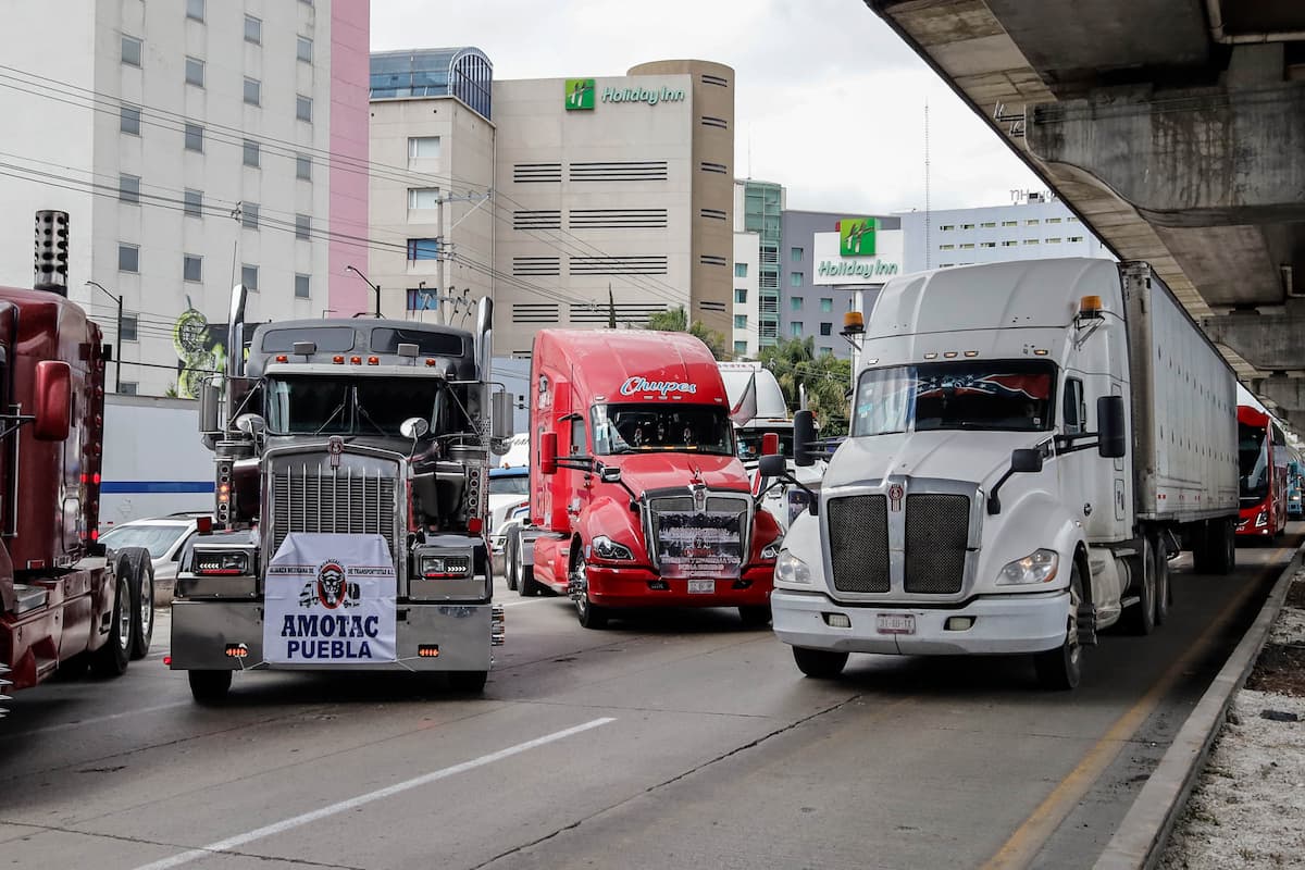 AMOTAC retira bloqueos en Puebla y acuerdan mesa de trabajo con SSP y la Fiscalía de Puebla