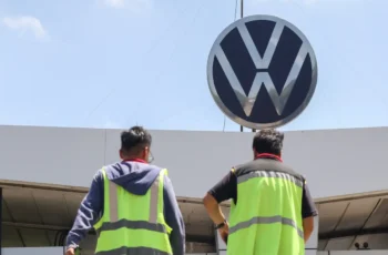Armenta y Federación intervienen para conjurar la huelga en Volkswagen; acusa que hay quienes quieren que le vaya mal a Puebla