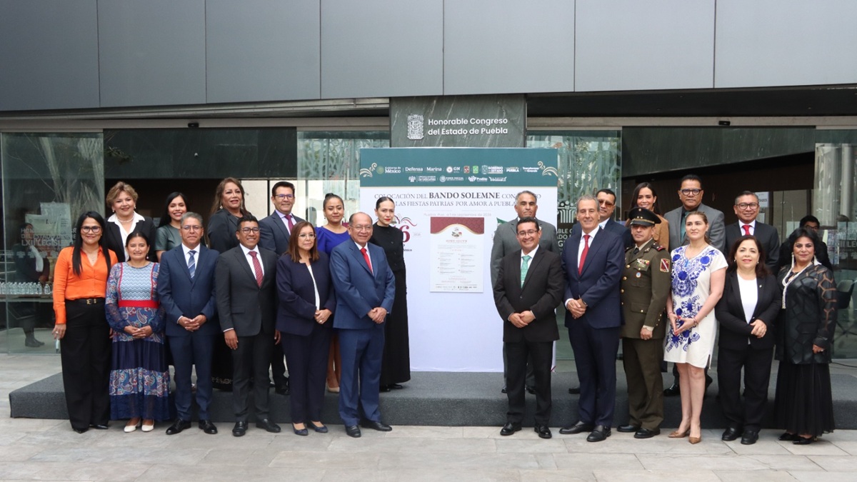 Colocan en el Congreso del Estado el Bando Solemne con motivo de las Fiestas Patrias 2026