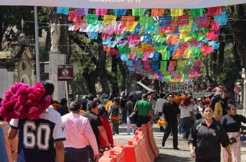  Esperan más de 95 mil visitantes en el Panteón Municipal por Todos Santos