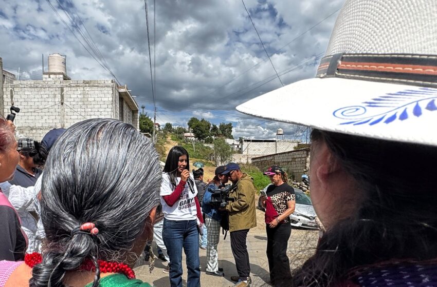  Gaby «La Bonita» Sánchez camina La Resurrección promocionando su pelea por Puebla