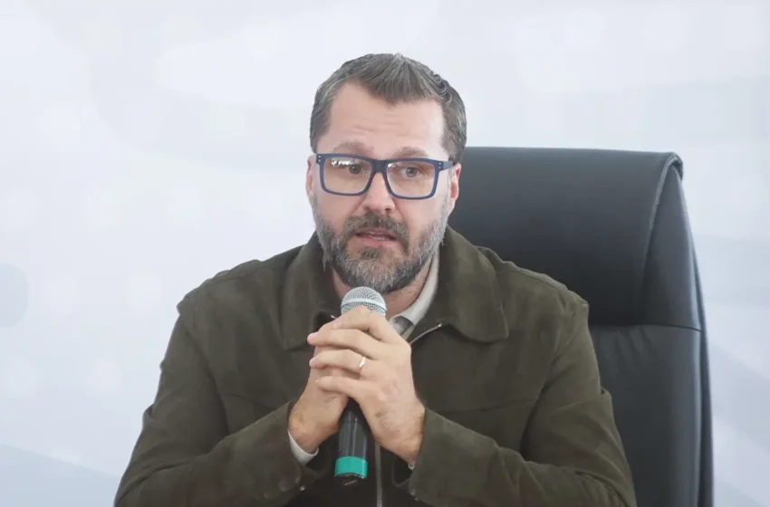  Juan Carlos Natale se registra para buscar la candidatura de Morena a la alcaldía de Puebla