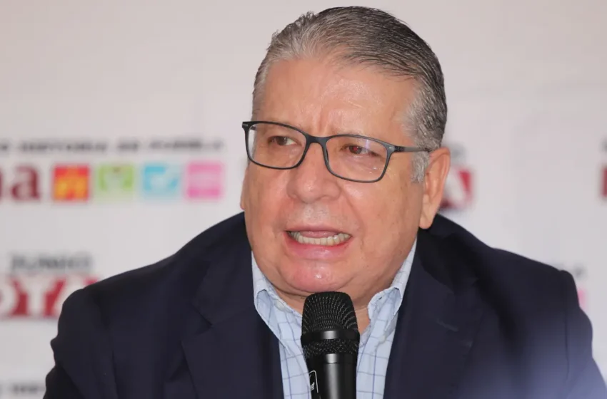  Movimiento Ciudadano ofrece candidatura a Enrique Doger para la alcaldía de Puebla