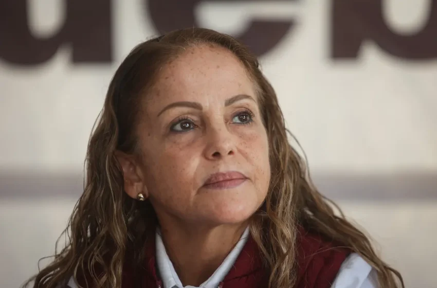  Olga Romero renuncia a dirigencia de Morena para buscar alcaldía de Tehuacán