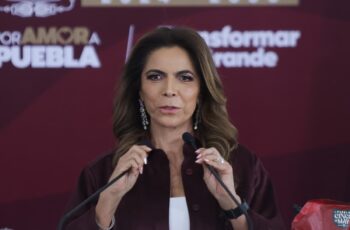 Olivia Salomón podría entrar a encuesta de Morena por alcaldía de Puebla
